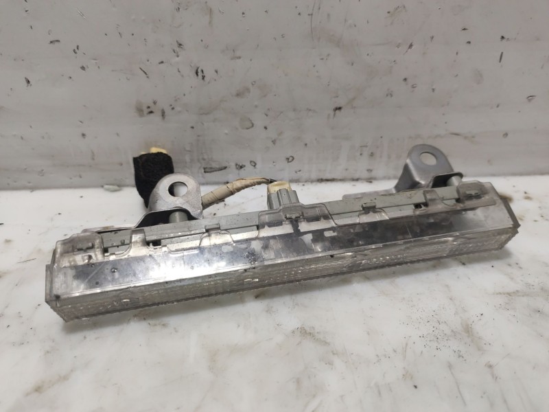 Recambio de luz central de freno para toyota auris (_e15_) 1.4 d-4d (nde150_) referencia OEM IAM 8100612010  