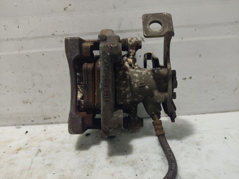 Recambio de pinza freno trasera izquierda para toyota auris (_e15_) 1.4 d-4d (nde150_) referencia OEM IAM 4775002341  