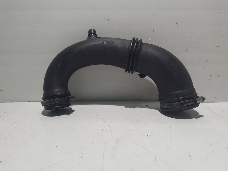 Recambio de tubo para nissan primastar autobús (x83) dci 100 referencia OEM IAM 82003969088  