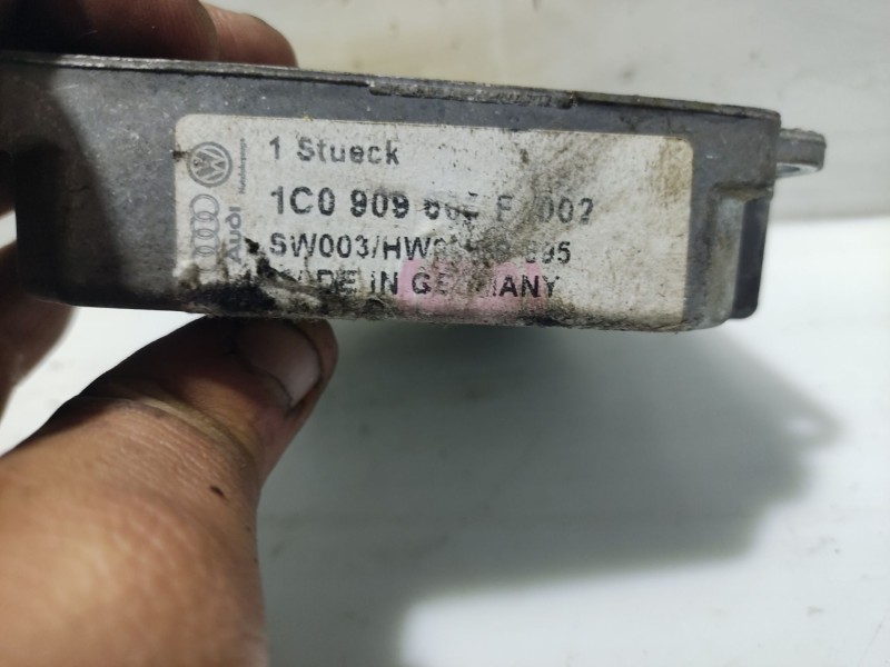 Recambio de centralita airbag para volkswagen golf iv berlina (1j1) referencia OEM IAM 1J0909609  