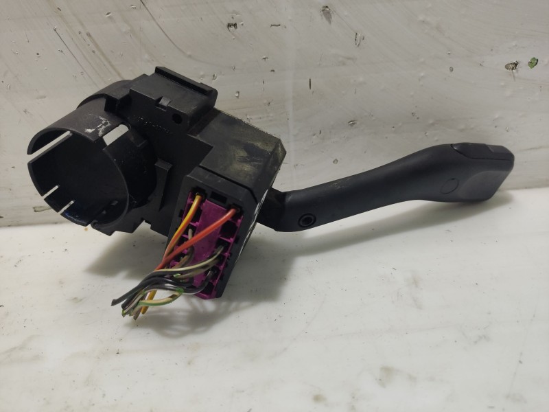 Recambio de mando intermitentes para volkswagen golf iv berlina (1j1) referencia OEM IAM 8L0953513G  