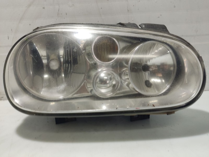 Recambio de faro derecho para volkswagen golf iv berlina (1j1) referencia OEM IAM 1J1941018F  