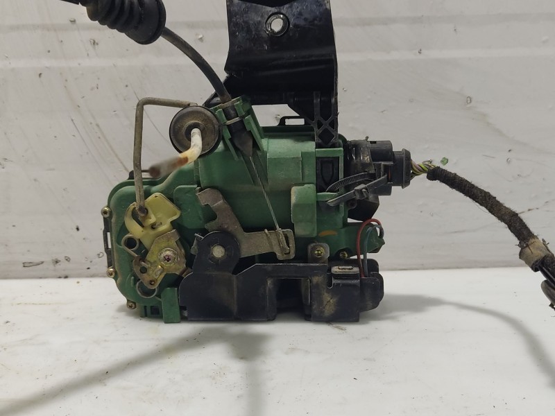 Recambio de cerradura puerta delantera izquierda para volkswagen golf iv berlina (1j1) referencia OEM IAM 6X1837013G  