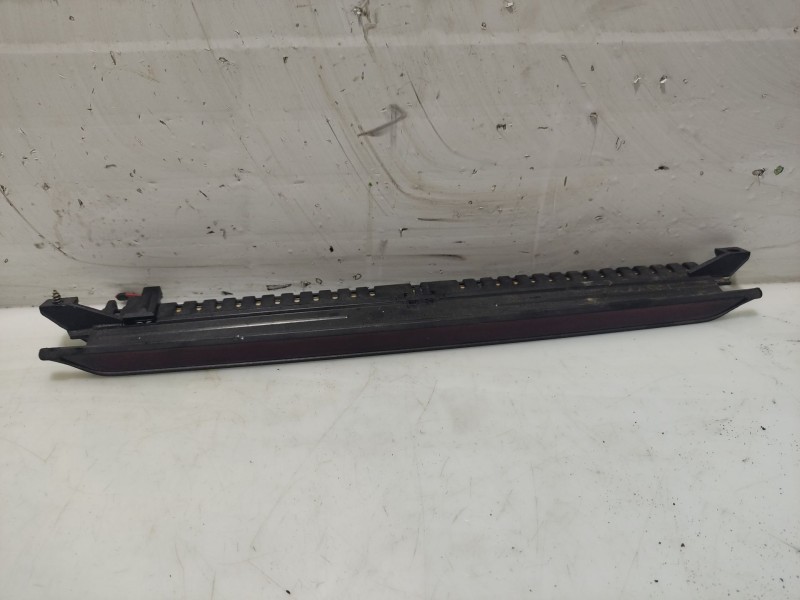 Recambio de luz central de freno para volkswagen golf iv berlina (1j1) referencia OEM IAM 1J6945097C  