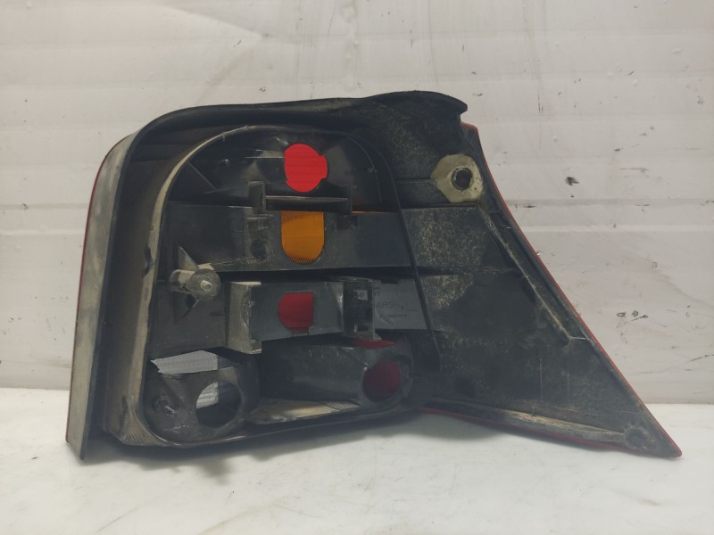 Recambio de piloto trasero izquierdo para volkswagen golf iv berlina (1j1) referencia OEM IAM 0  