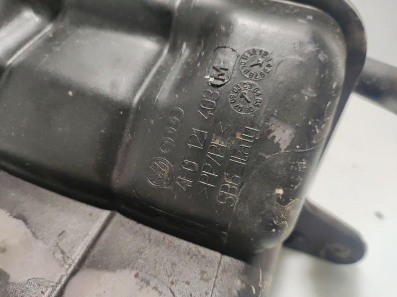 Recambio de deposito expansion para audi a6 c6 (4f2) 2.0 tdi referencia OEM IAM 4F0121403N  