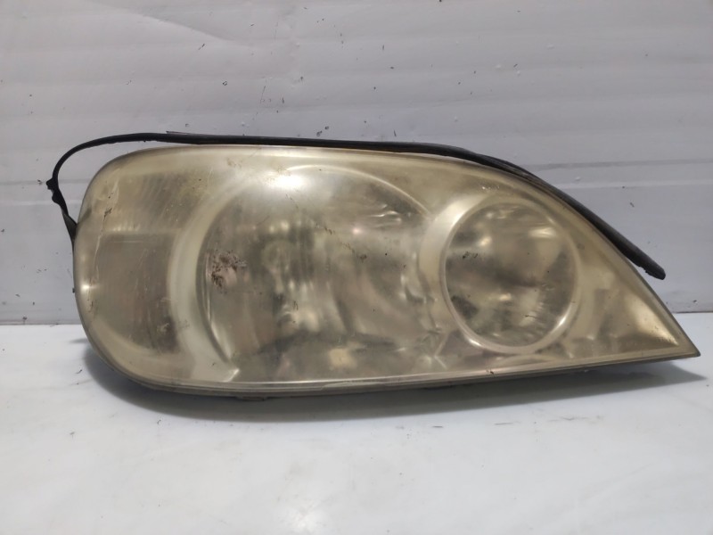 Recambio de faro derecho para kia carnival ii referencia OEM IAM 0K55251030B  