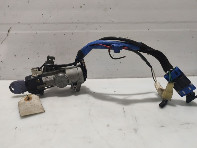 Recambio de conmutador de arranque para kia carnival ii referencia OEM IAM 0K54A09010A  