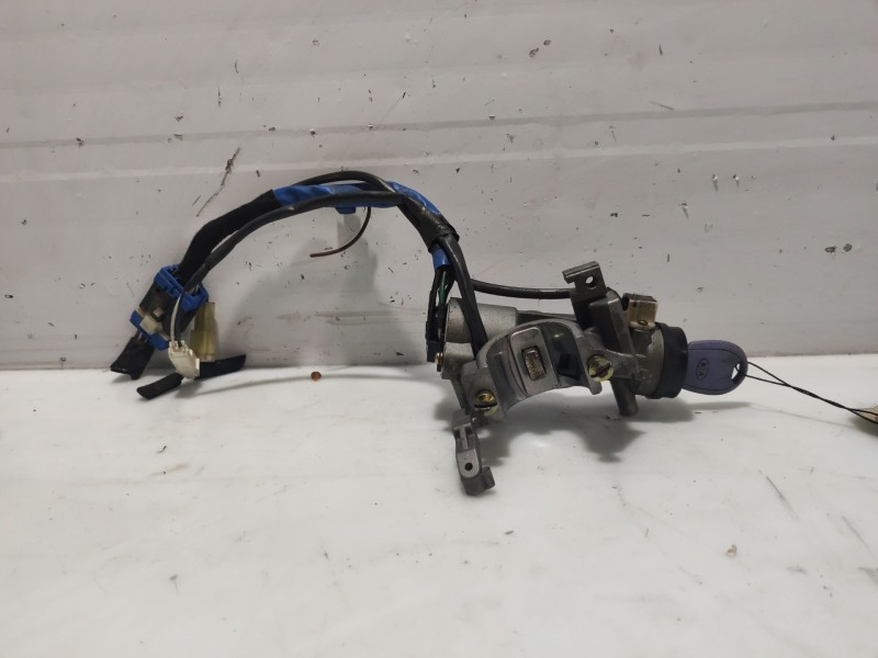 Recambio de conmutador de arranque para kia carnival ii referencia OEM IAM 0K54A09010A  