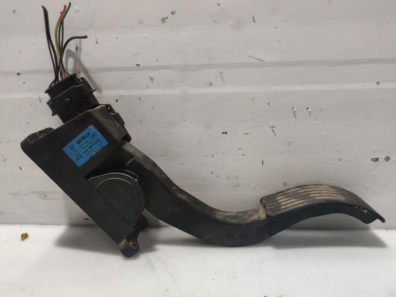 Recambio de pedal acelerador para kia carnival ii referencia OEM IAM 0K53C41600  0281002541