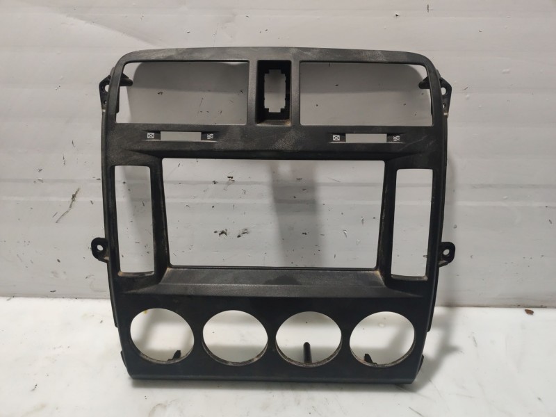 Recambio de moldura para kia carnival ii referencia OEM IAM   