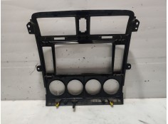 Recambio de moldura para kia carnival ii referencia OEM IAM    2