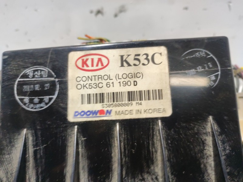 Recambio de mando calefaccion / aire acondicionado para kia carnival ii referencia OEM IAM OK53C61190D  