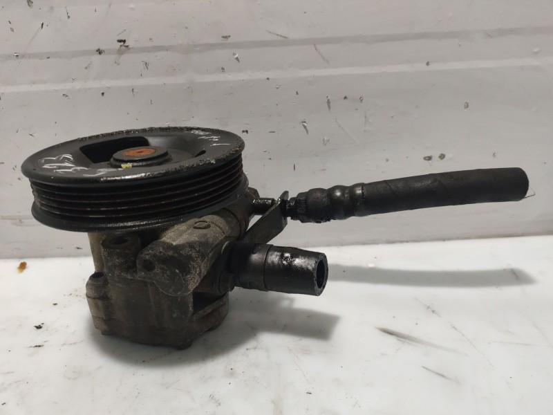 Recambio de bomba direccion para kia carnival ii referencia OEM IAM 0K55232600D  