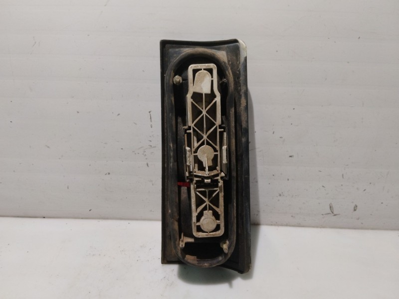 Recambio de piloto trasero izquierdo para renault express referencia OEM IAM 7701031915 77010319157 