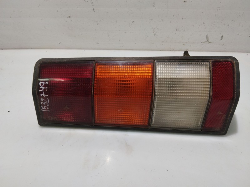 Recambio de piloto trasero derecho para renault express referencia OEM IAM 7701031916 7701031918 