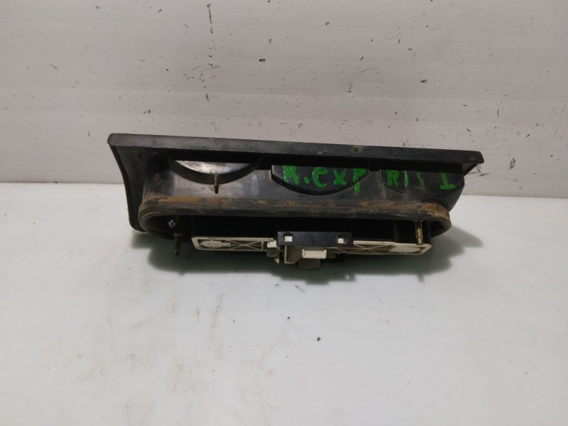 Recambio de piloto trasero izquierdo para renault express referencia OEM IAM 7701031915 7701031917 