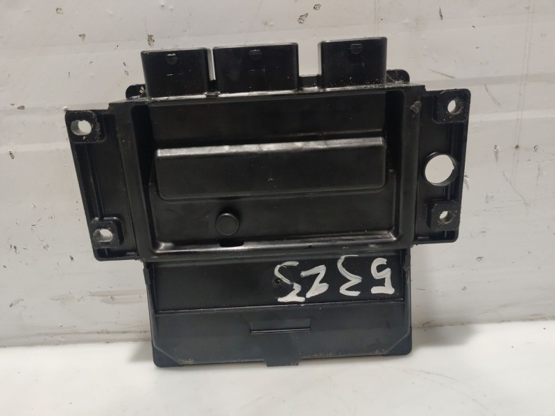 Recambio de centralita motor uce para kia carnival ii referencia OEM IAM 391024X520  