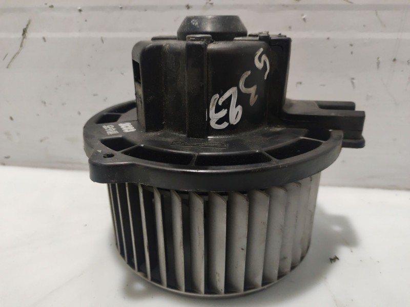 Recambio de motor calefaccion para kia carnival ii referencia OEM IAM 0K55261C07  