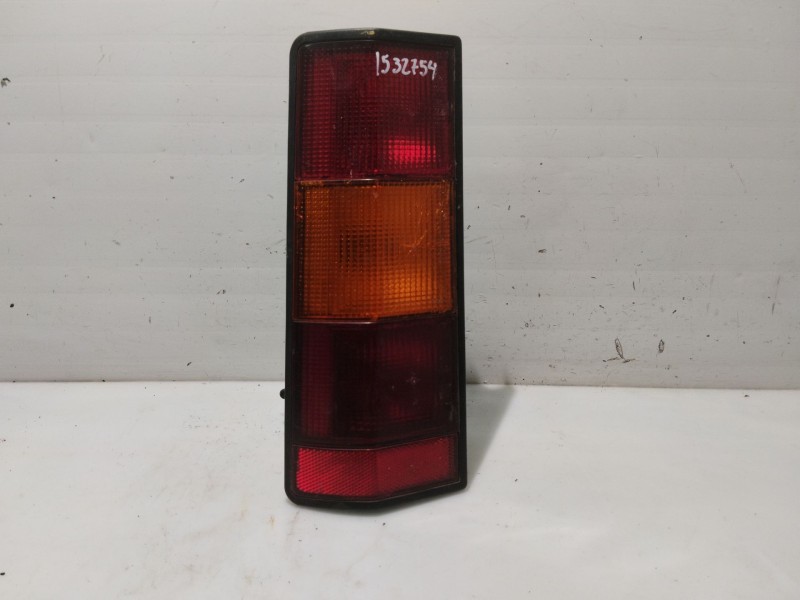 Recambio de piloto trasero izquierdo para renault express referencia OEM IAM 7701031915 7701031917 