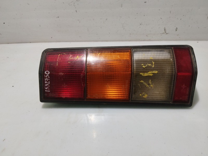 Recambio de piloto trasero derecho para renault express referencia OEM IAM 7701031916 7701031918 