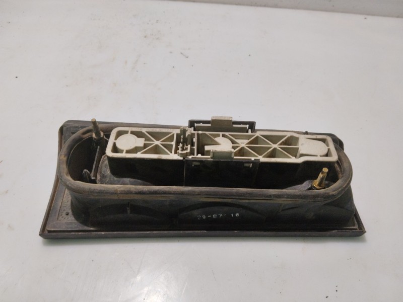 Recambio de piloto trasero derecho para renault express referencia OEM IAM 7701031916 7701031918 