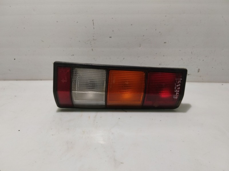 Recambio de piloto trasero derecho para renault express referencia OEM IAM 7701031916 7701031918 