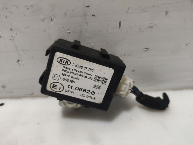 Recambio de modulo electronico para kia carnival ii referencia OEM IAM OK54B677B0 2921251062 
