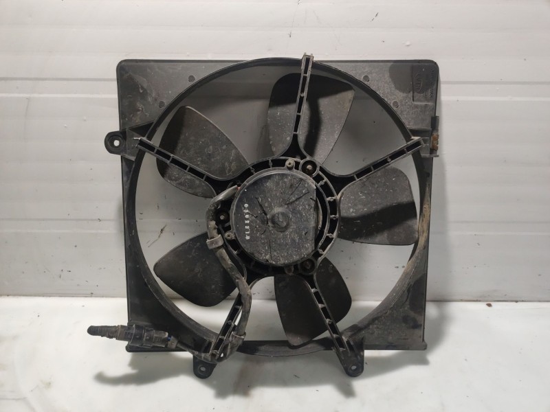 Recambio de electroventilador para kia carnival ii referencia OEM IAM 0K55215150  