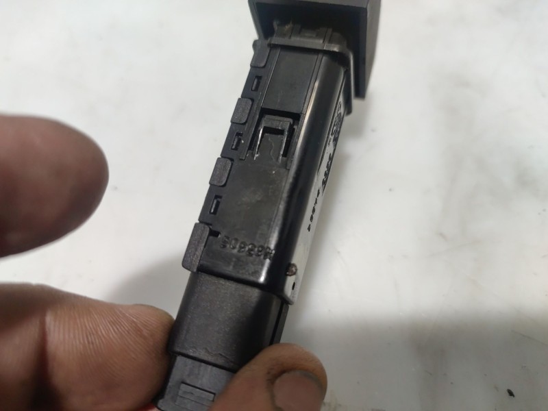 Recambio de interruptor para kia carnival ii referencia OEM IAM 50929H  