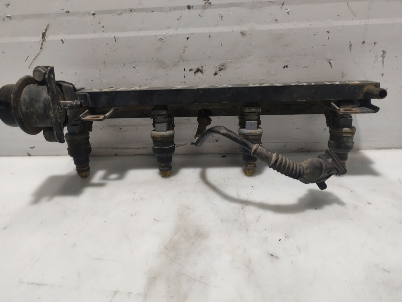 Recambio de rampa inyectora para bmw serie 3 berlina (e36) 318i referencia OEM IAM   