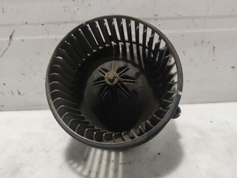 Recambio de motor calefaccion para kia rio i hatchback (dc) 1.3 referencia OEM IAM 97109FD200  