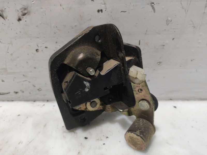 Recambio de cerradura puerta lateral derecha para kia carnival ii referencia OEM IAM 0K53A72380B  