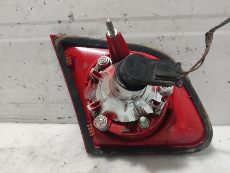 Recambio de piloto trasero derecho interior para volkswagen passat berlina (3c2) highline referencia OEM IAM 3C5945094E  