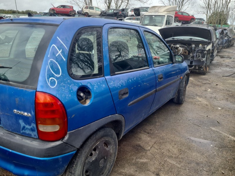 opel corsa b (s93) del año 1998