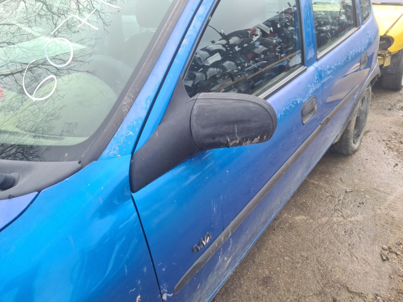 opel corsa b (s93) del año 1998