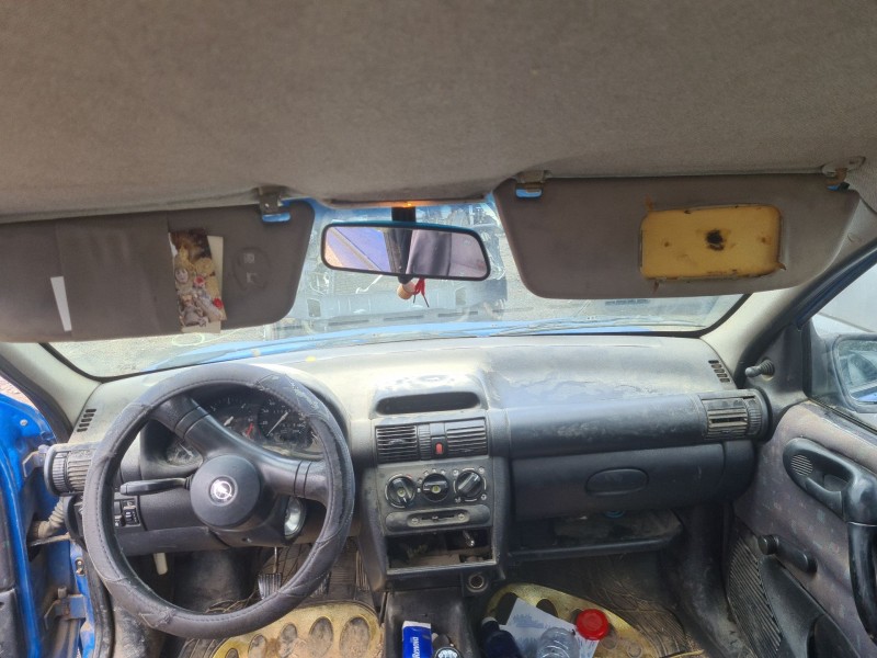 opel corsa b (s93) del año 1998