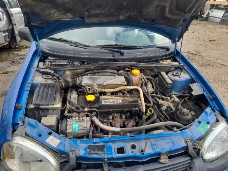 opel corsa b (s93) del año 1998