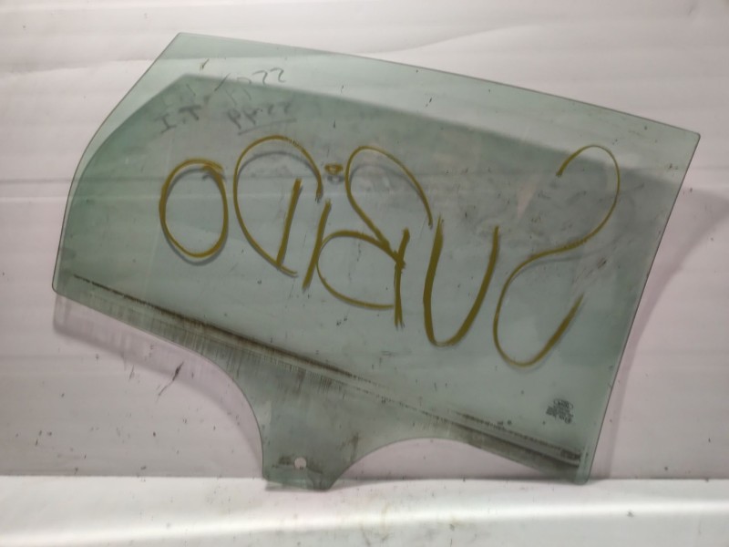 Recambio de luna trasera izquierda para ford focus iii 1.6 ti referencia OEM IAM 1706322  