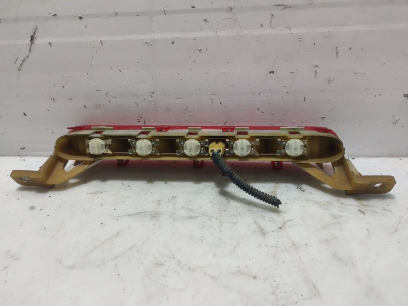 Recambio de luz central de freno para toyota corolla verso (zer_, zze12_, r1_) 2.0 d-4d (cur10_) referencia OEM IAM 815700F011  