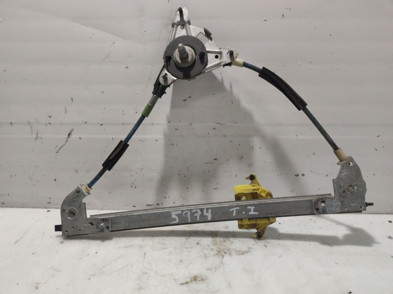 Recambio de elevalunas trasero izquierdo para citroën xsara picasso (n68) 1.6 referencia OEM IAM 922355  