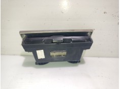 Recambio de cenicero para toyota corolla (_e12_) 2.0 d-4d (cde120r_, cde120l_) referencia OEM IAM 7411102060   2