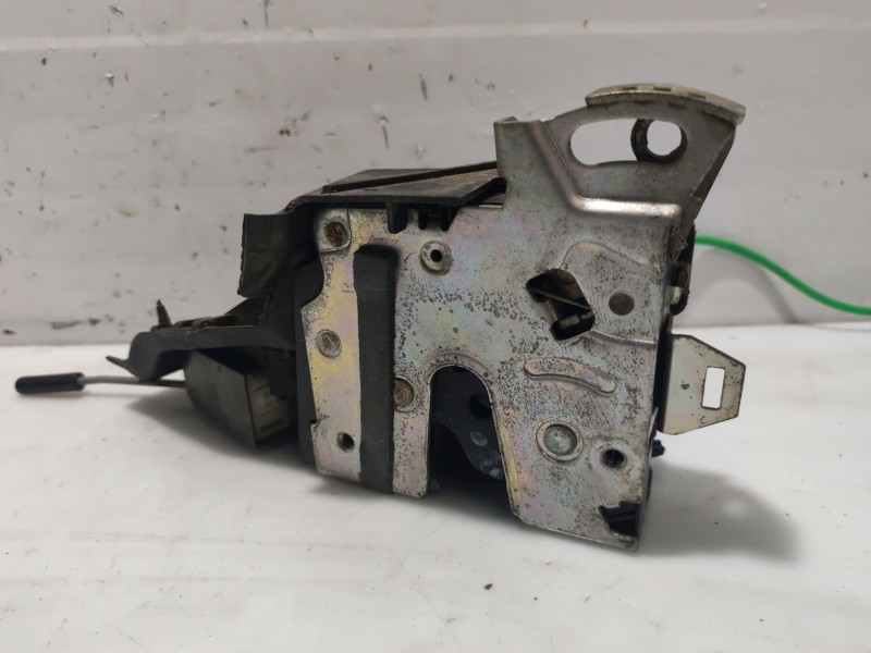 Recambio de cerradura puerta delantera derecha para bmw 5 (e39) 520 i referencia OEM IAM 51218235104 51218235102 