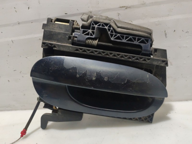 Recambio de maneta exterior delantera derecha para bmw 5 (e39) 520 i referencia OEM IAM 51218245462  