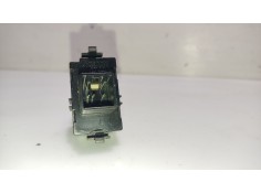 Recambio de mando elevalunas delantero derecho para toyota corolla (_e12_) 2.0 d-4d (cde120r_, cde120l_) referencia OEM IAM 8481 2