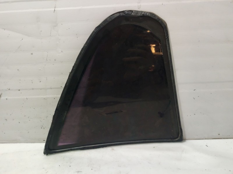 Recambio de luna custodia trasera derecha para bmw 5 (e39) 520 i referencia OEM IAM 51348159174  