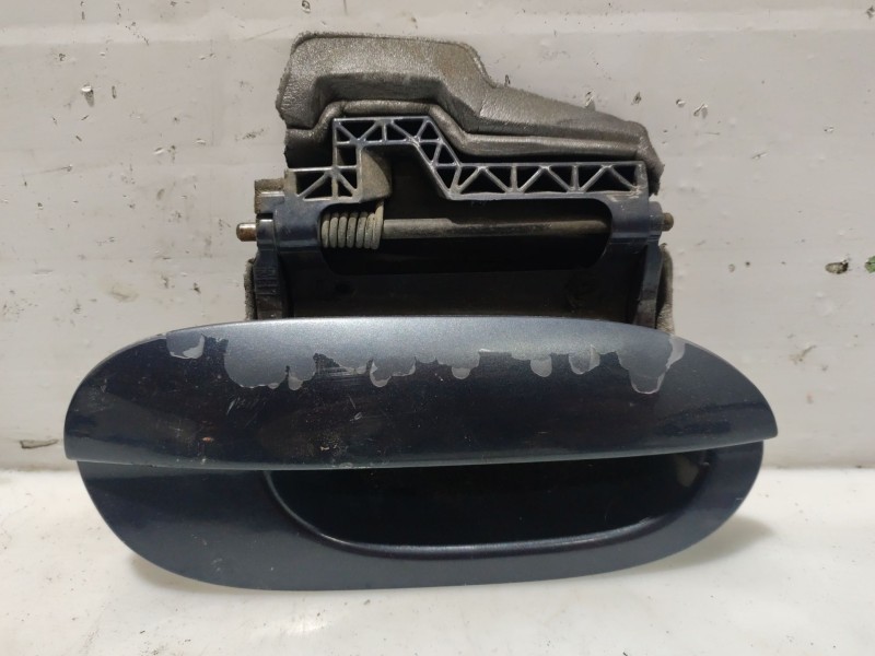 Recambio de maneta exterior trasera derecha para bmw 5 (e39) 520 i referencia OEM IAM 51220000523  