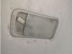 Recambio de luz interior trasera central para toyota corolla (_e12_) 2.0 d-4d (cde120r_, cde120l_) referencia OEM IAM 340N  