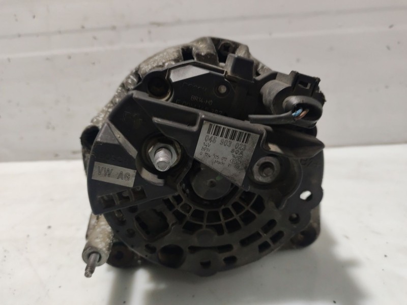 Recambio de alternador para seat ibiza iii (6l1) 1.4 tdi referencia OEM IAM 045903023 038903018RX 