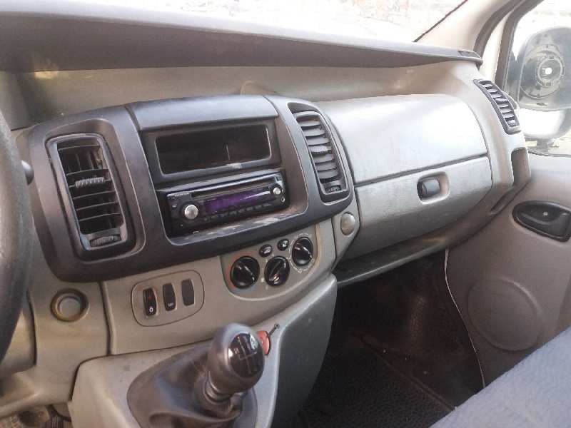 renault trafic combi (ab 4.01) 1.9 diesel   |   0.01 - ... | 2001 | 101 cv / 74 kw del año 2001